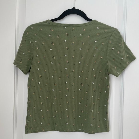 Old Navy Soft Green Floral Top - Picture 2 of 4